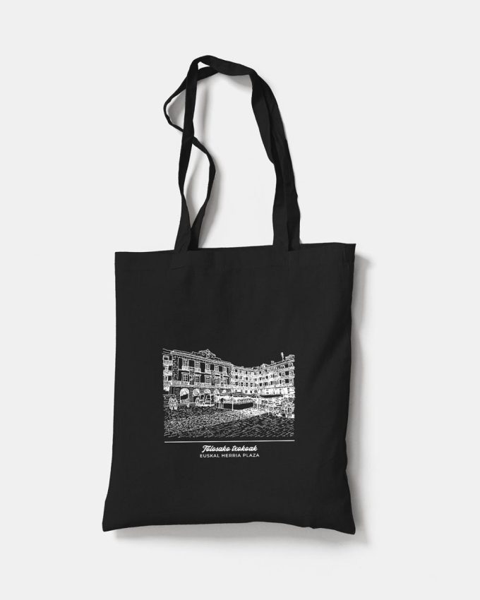 Tote bag negra con fotografía de la Plaza Euskal Herria, Tolosa